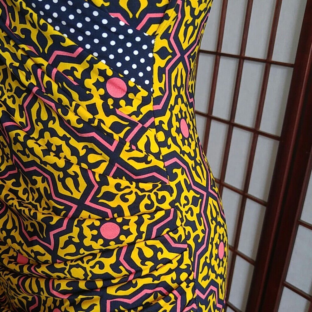 Dress - Picture 5 of 8